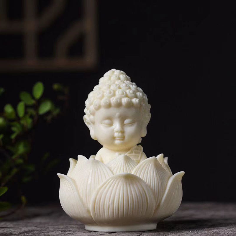 Mini-Buddha-Statue aus Elfenbeinfrüchten | Serenity Decor