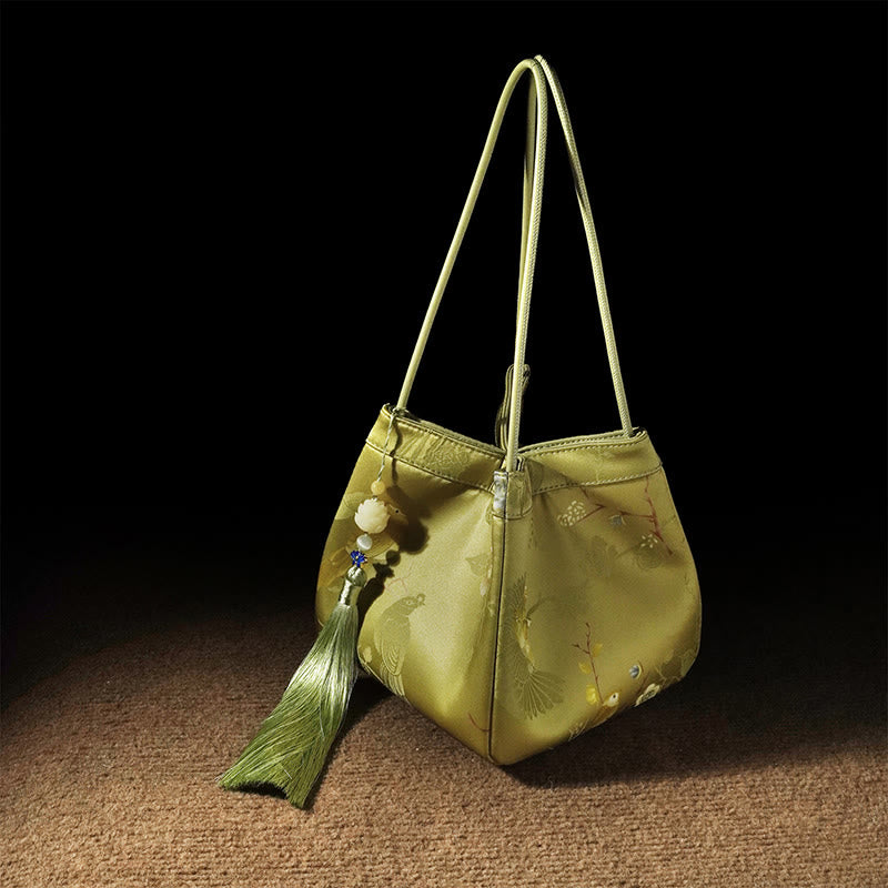 Spirituelle Schultertasche aus bestickter Maulbeerseide und Xiangyunsha-Seide