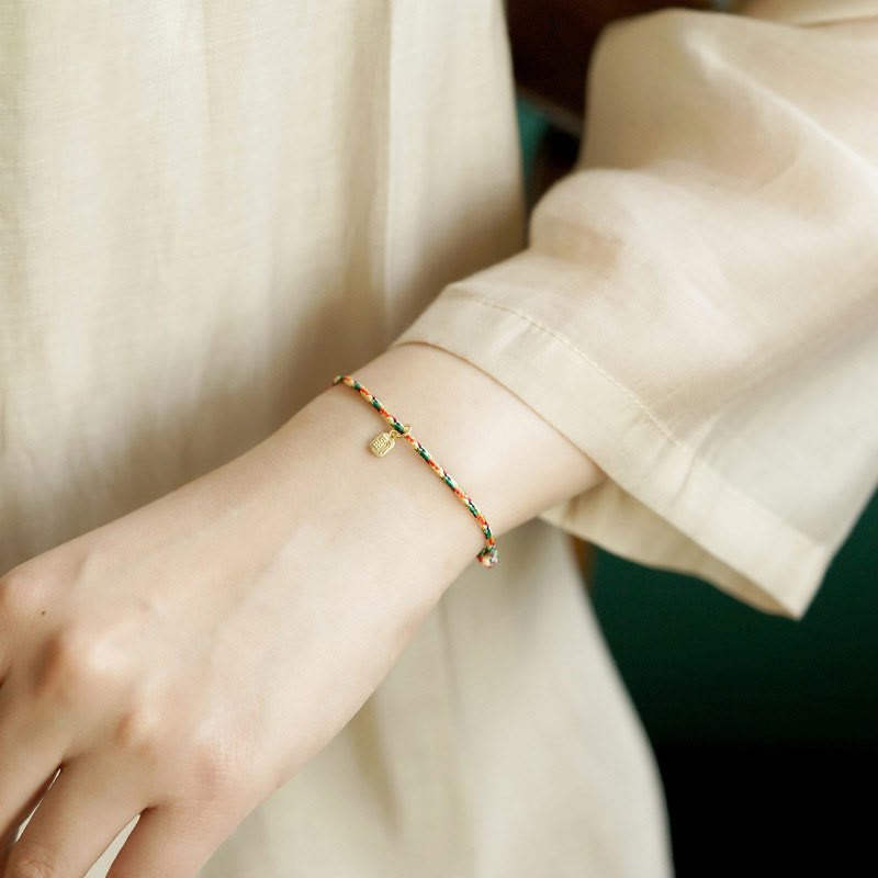 Mehrfarbiges spirituelles Armband mit Fu-Charakter für Frieden und Freude