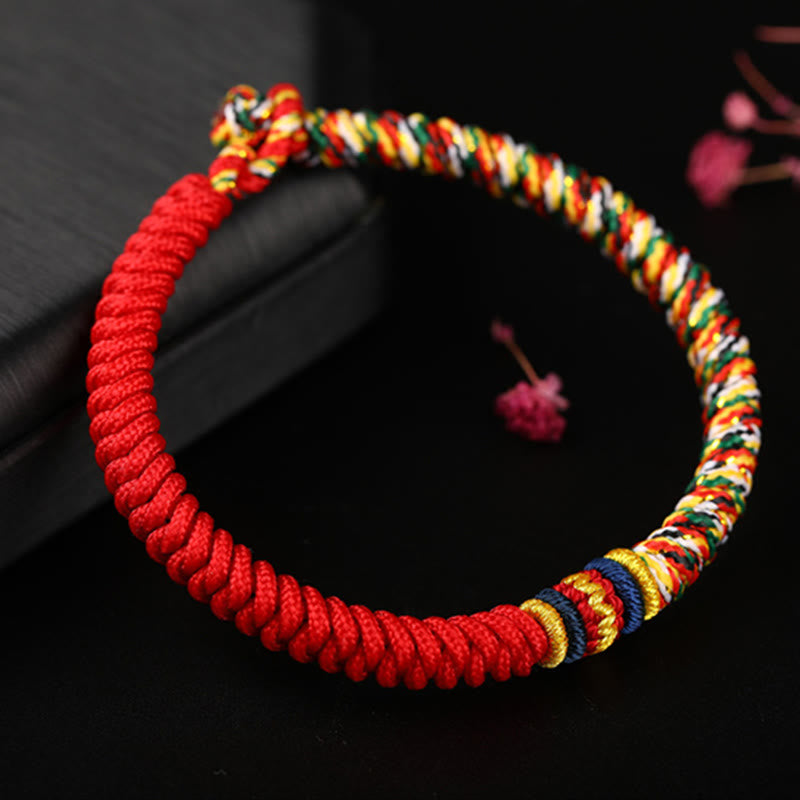 Mehrfarbiges rotes Schnurarmband mit King Kong-Knoten zum Schutz