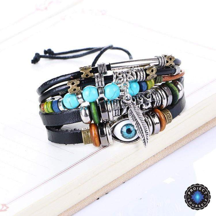 Mehrschichtiges spirituelles Lederarmband - verstellbar und Unisex 