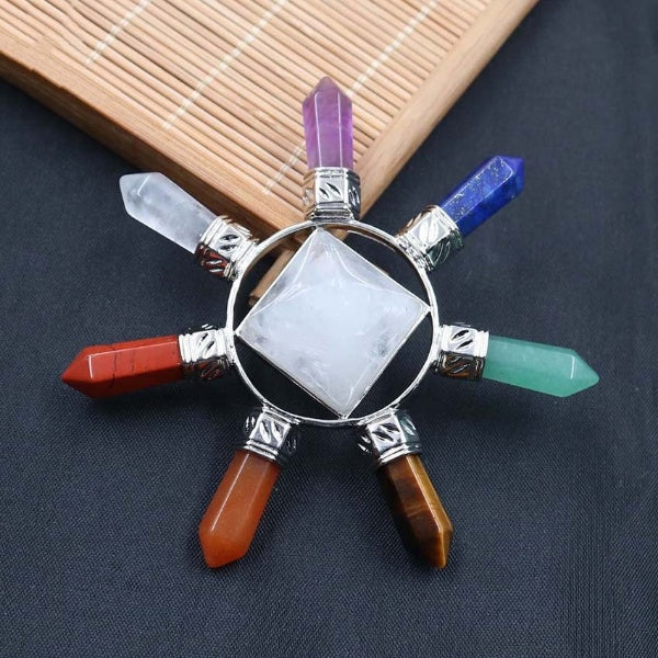 Natürliche Kristalle Chakra Pyramide Energiegenerator