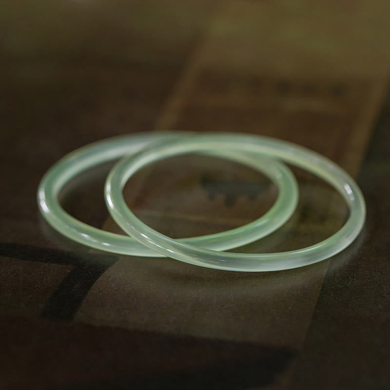 Armreif aus natürlichem grünem Chalcedon, Stärke und Mut, 52 mm