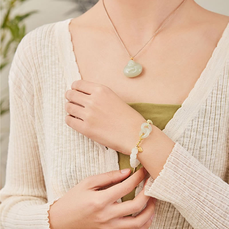 Natürliches Hetian Jade-Armband mit doppelter Peace-Schnalle für Fülle