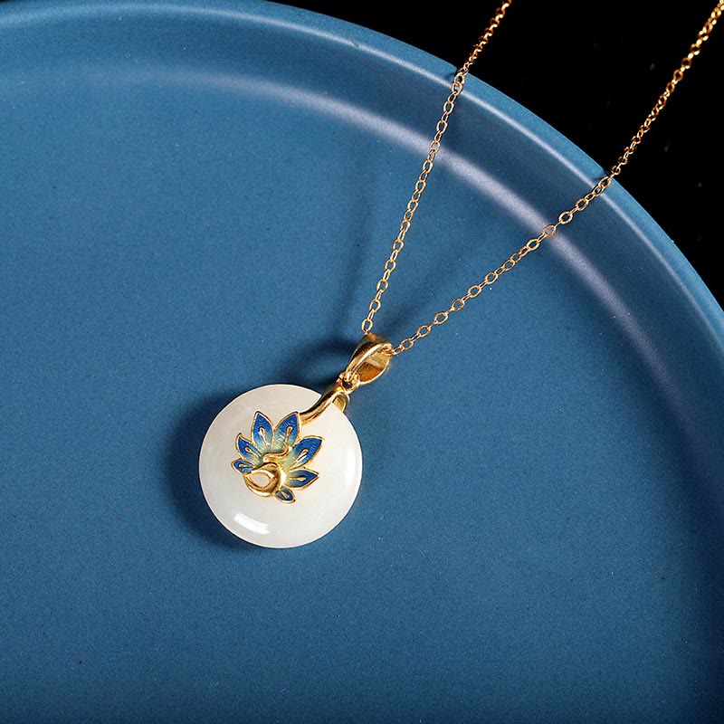 Schmuckset aus natürlicher Hetian-Weiß-Jade mit Segenspfau aus Sterlingsilber