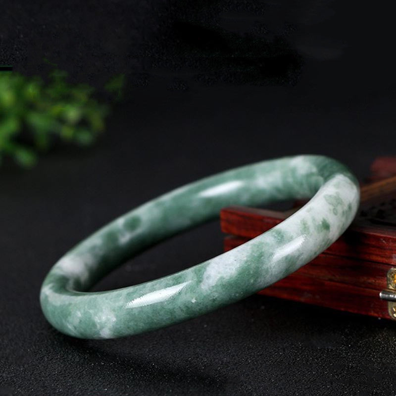 Armreif aus natürlicher Jade mit Glücksgefühlen, 58–60 mm