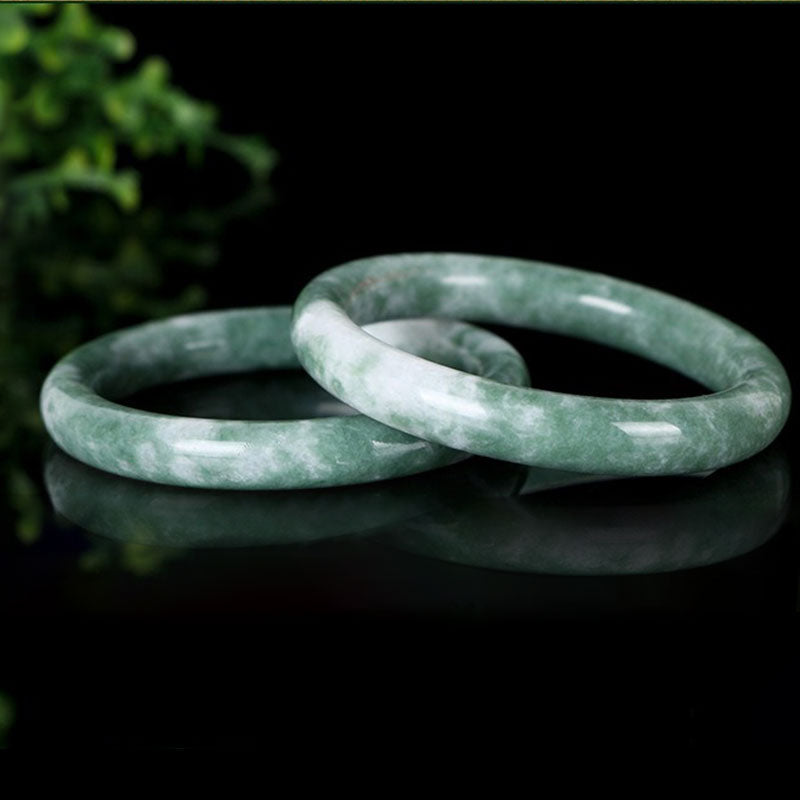 Armreif aus natürlicher Jade mit Glücksgefühlen, 58–60 mm