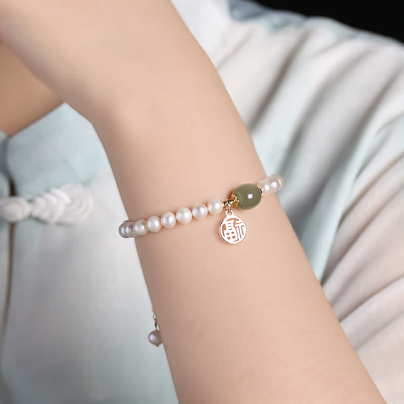 Natürliches Perlenarmband aus Hetian-Jade für Glück und Heilung