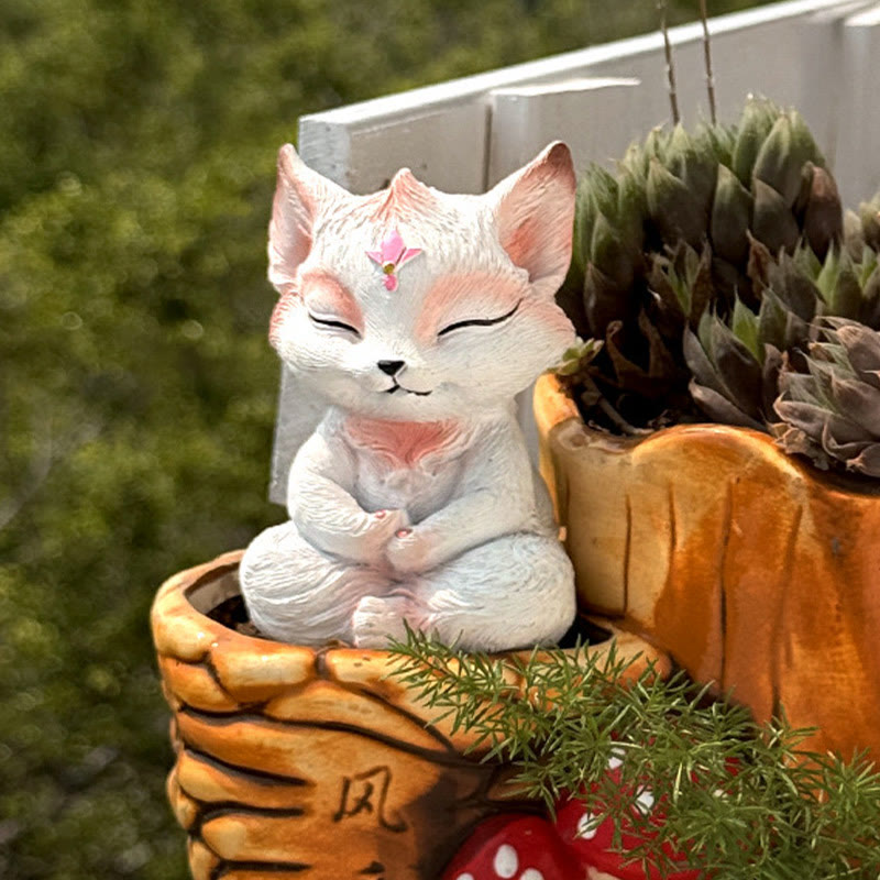 Neunschwänzige Fuchsfigur aus Kunstharz, 10 x 6 x 6 cm, Symbol des Schutzes