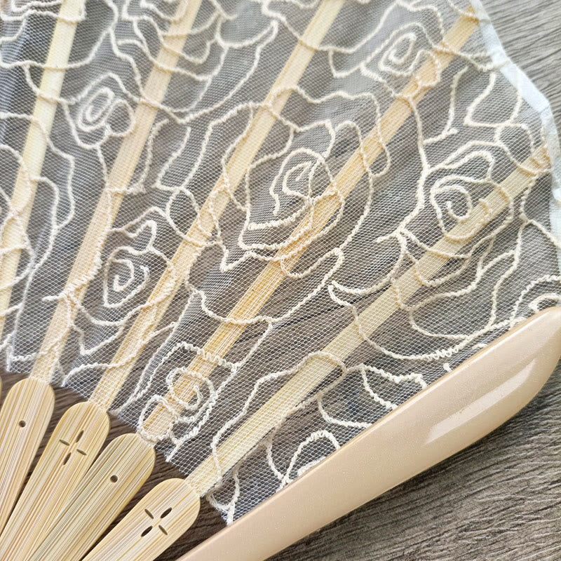 OldLace Chinesischer Faltfächer mit Rosenstickerei, 22 cm