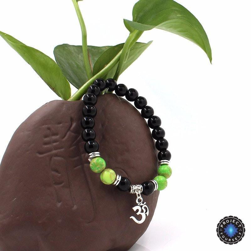 Om Charm Achat Armband - Spiritueller Symbolschmuck