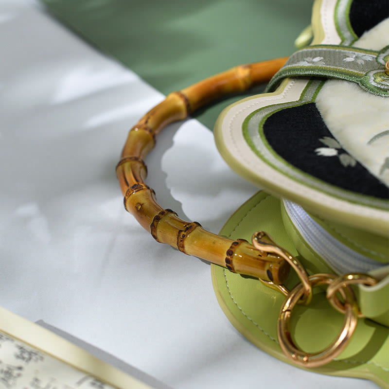 Umhängetasche mit Panda-Bambus-Stickerei und Perlenkette, 19,5 cm