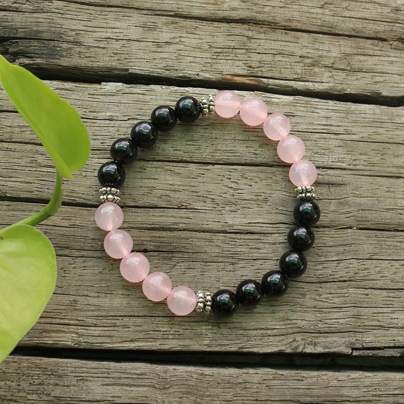 Armband „Friedliche Harmonie“ aus Onyx und Rosenquarz
