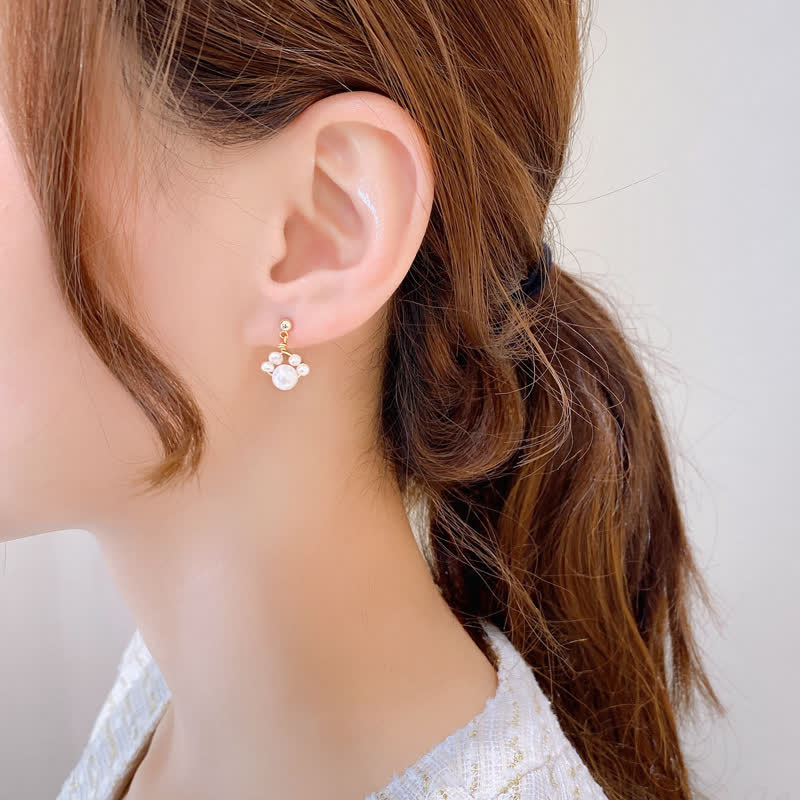 Pearl Wisdom Ohrstecker mit Katzenpfoten-Design