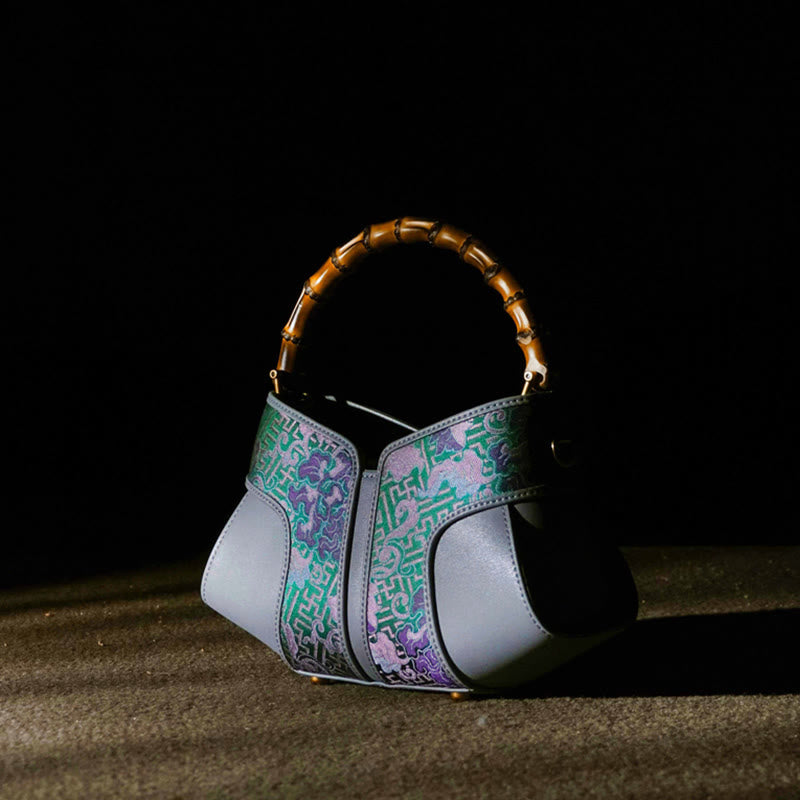 Umhängetasche mit Bambusgriff „Peony“ aus Song-Brokatseide