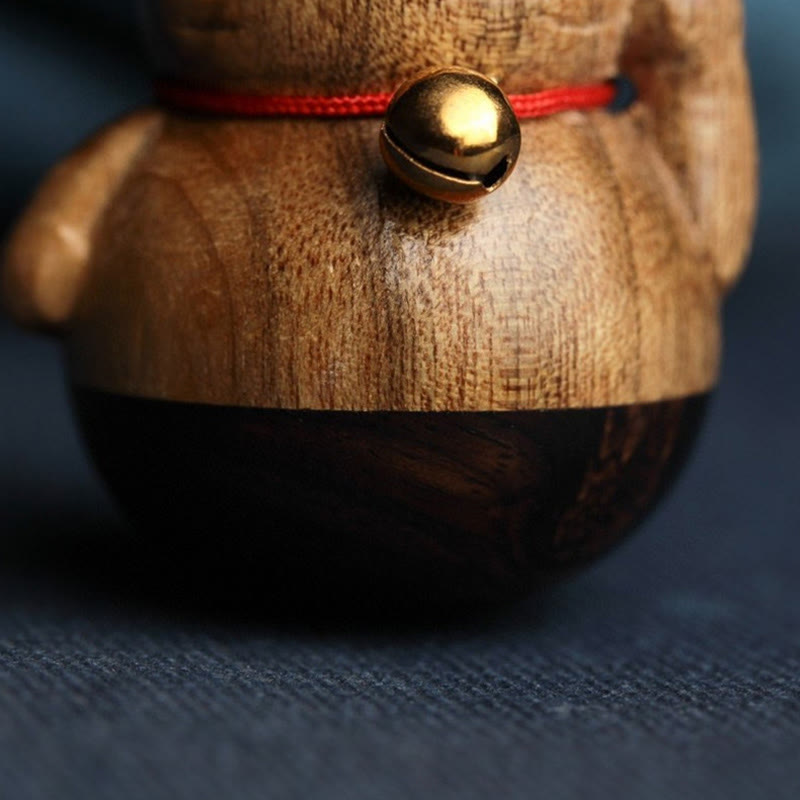 Phoebe Zhennan Mini-Glückskatze aus Holz, Segensstatue