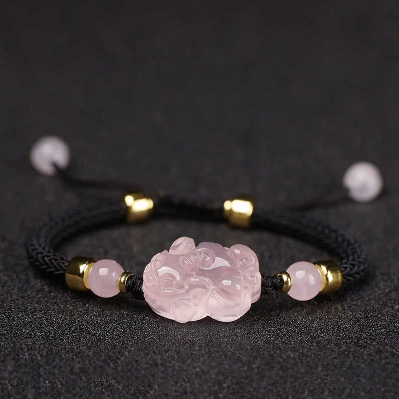 PiXiu-Reichtumsarmband aus rosa Kristall mit rotem Schnurschutz