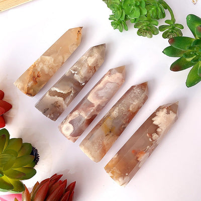 Rosa Sakura-Achatturm für achtsames Leben