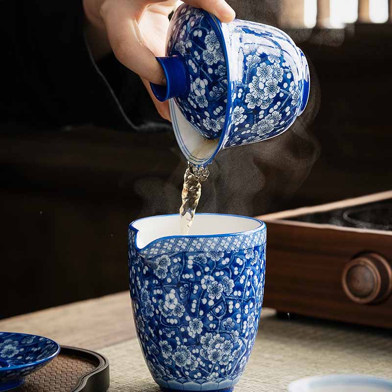 Pflaumenblüte, blau-weiß, Porzellan, Keramik, Gaiwan, 185 ml, Teetasse