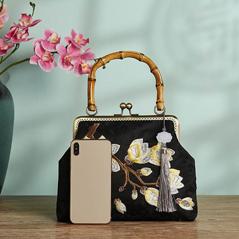 Handtasche mit Pflaumenblüten-Stickerei und Bambusgriff | Elegante Umhängetasche