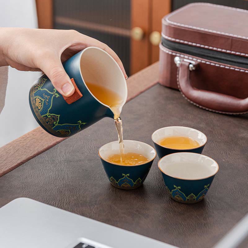 Tragbares chinesisches Gongfu-Teekannen-Set aus Keramik mit Tasche