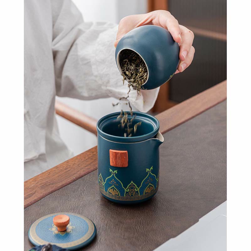 Tragbares chinesisches Gongfu-Teekannen-Set aus Keramik mit Tasche