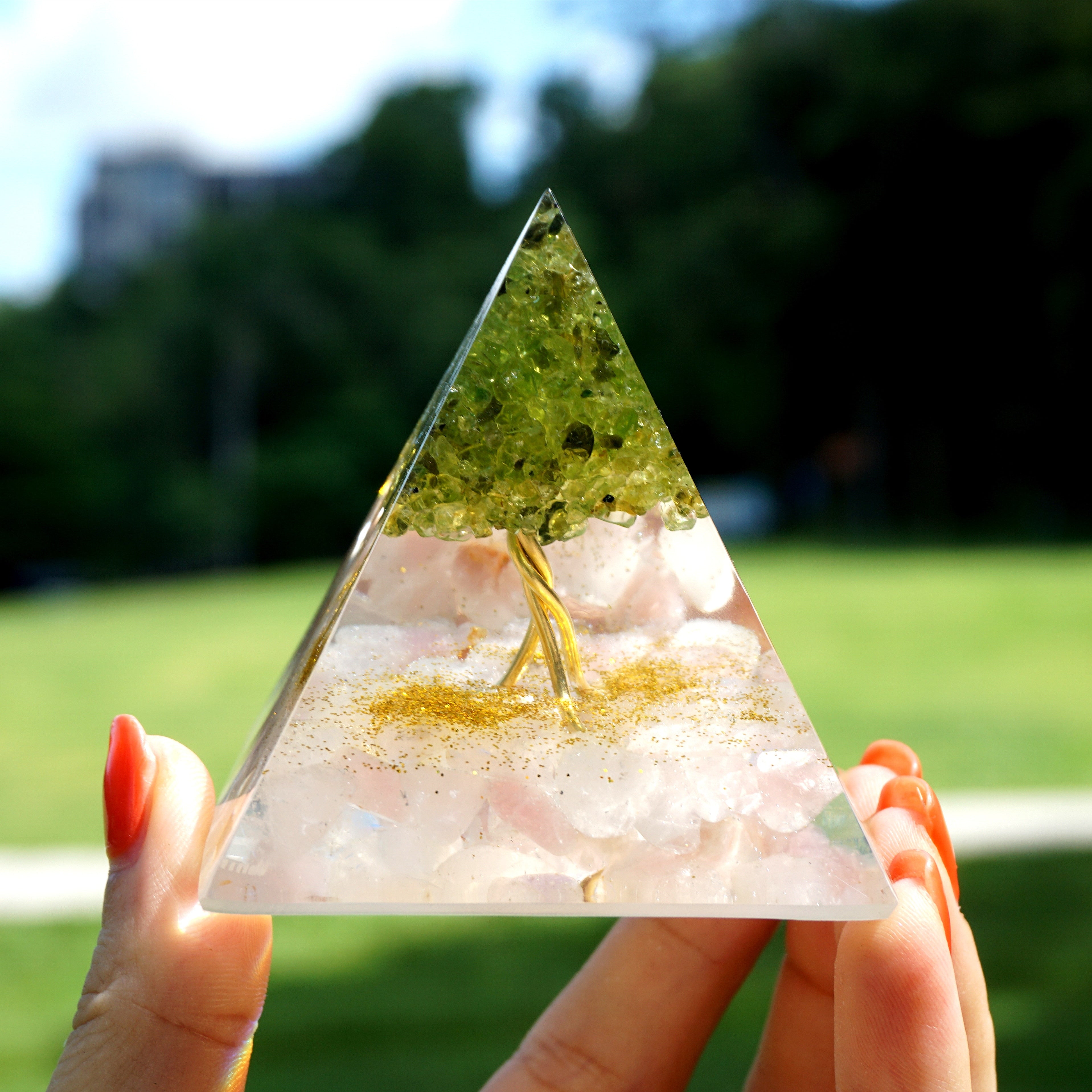 Wohlstands-Peridot-Orgon-Pyramide