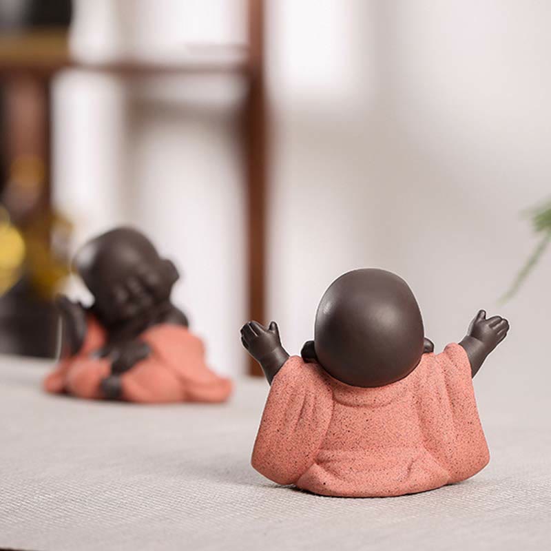 Lachende Buddha-Statue aus lila Ton | Dekoration für Glück und Reichtum