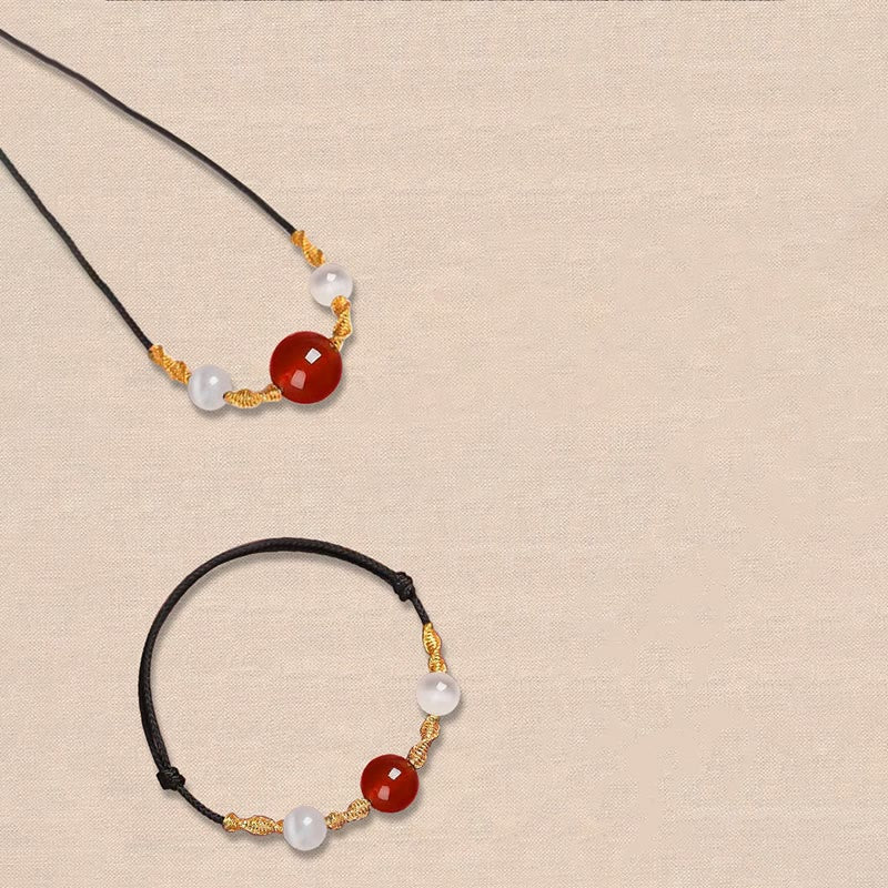 Geflochtenes Armband oder Halskette mit rotem Achat-Katzenauge