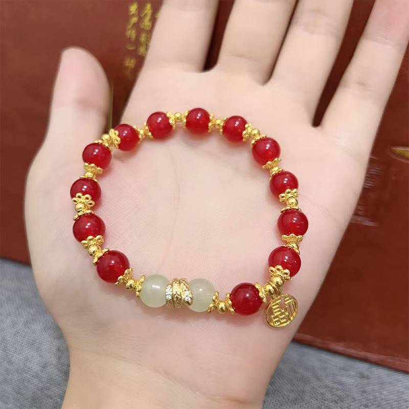 Armband aus rotem Achat und Jade mit Fu-Charakter für das Jahr der ruhigen Energie der Schlange