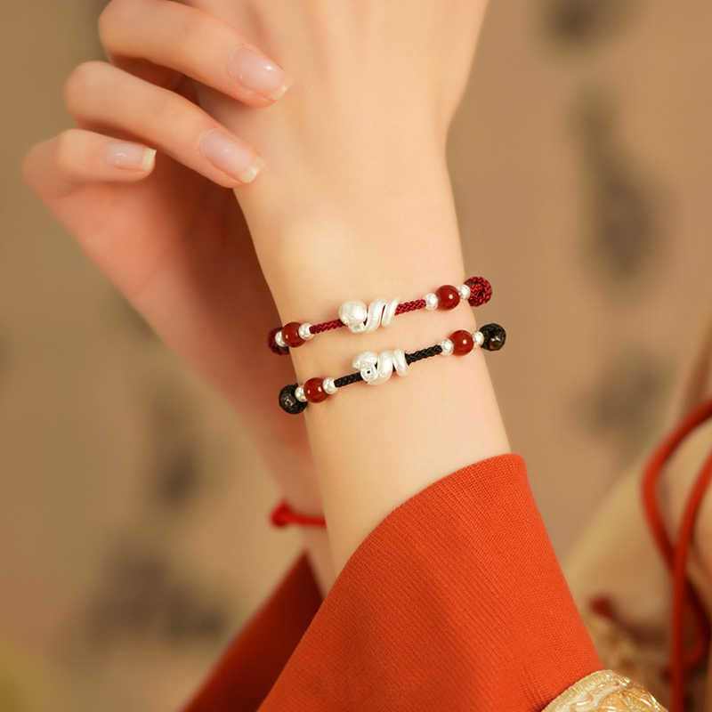 Rotes Achat-Schlangen-Sterlingsilber-Vertrauensarmband