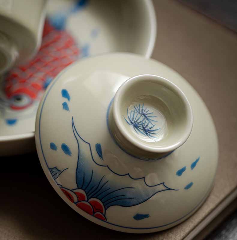 Rote Keramik-Gaiwan-Teetasse mit Koi-Fisch, 130 ml, für Teerituale