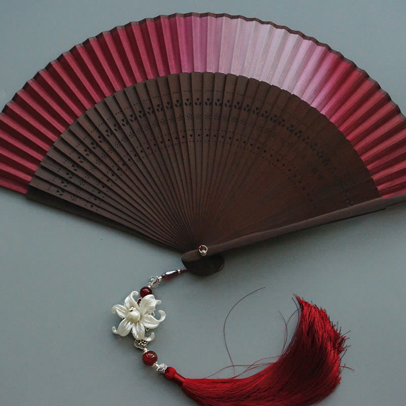 Red Lily Chinesischer Faltfächer aus Bambusseide, 22 cm
