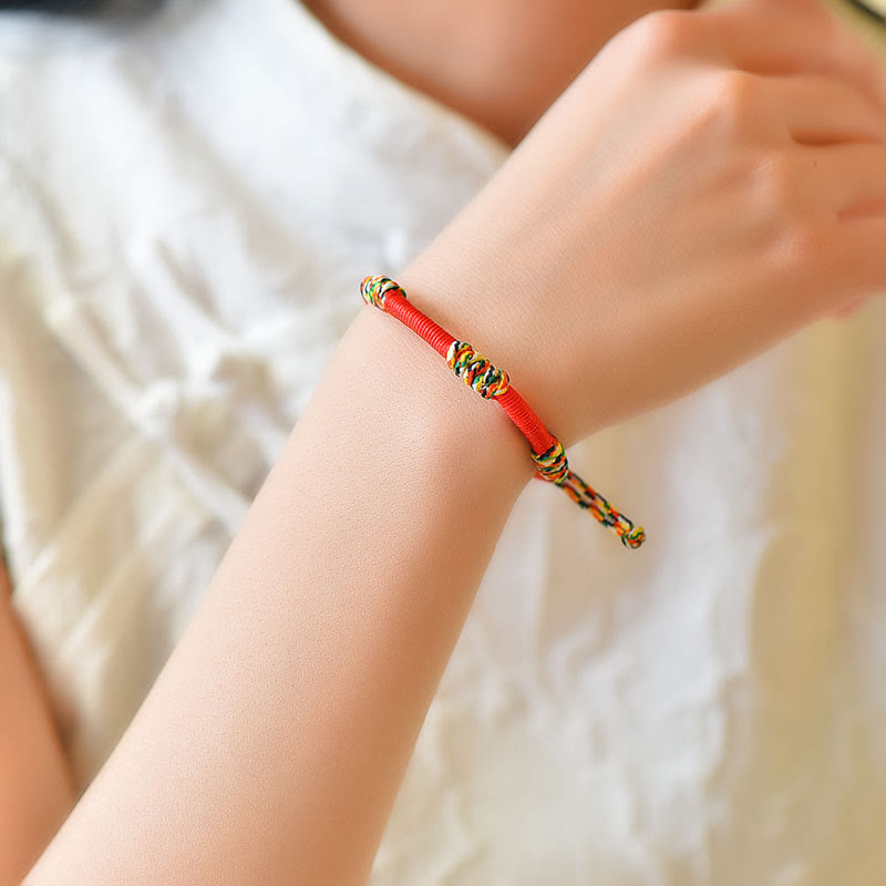 Rotes Schutzarmband mit tibetischem King Kong Knoten