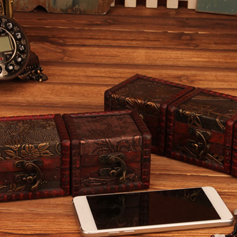 Kleine quadratische Schmuckschatulle aus Holz im Retro-Stil mit Lotus-Design