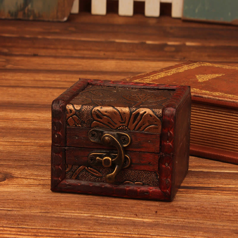 Kleine quadratische Schmuckschatulle aus Holz im Retro-Stil mit Lotus-Design