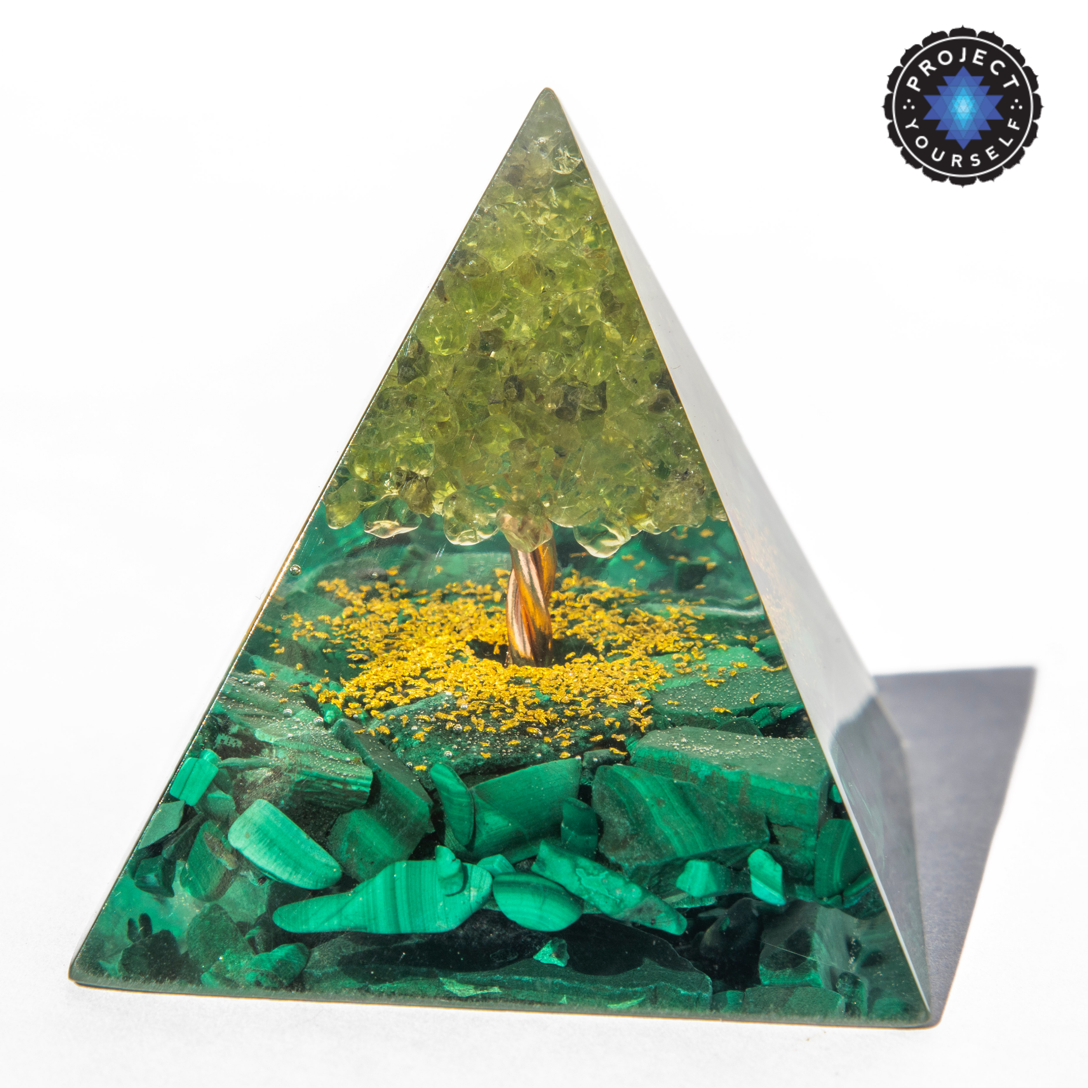 Orgonpyramide des Heiligen Liebeswalds