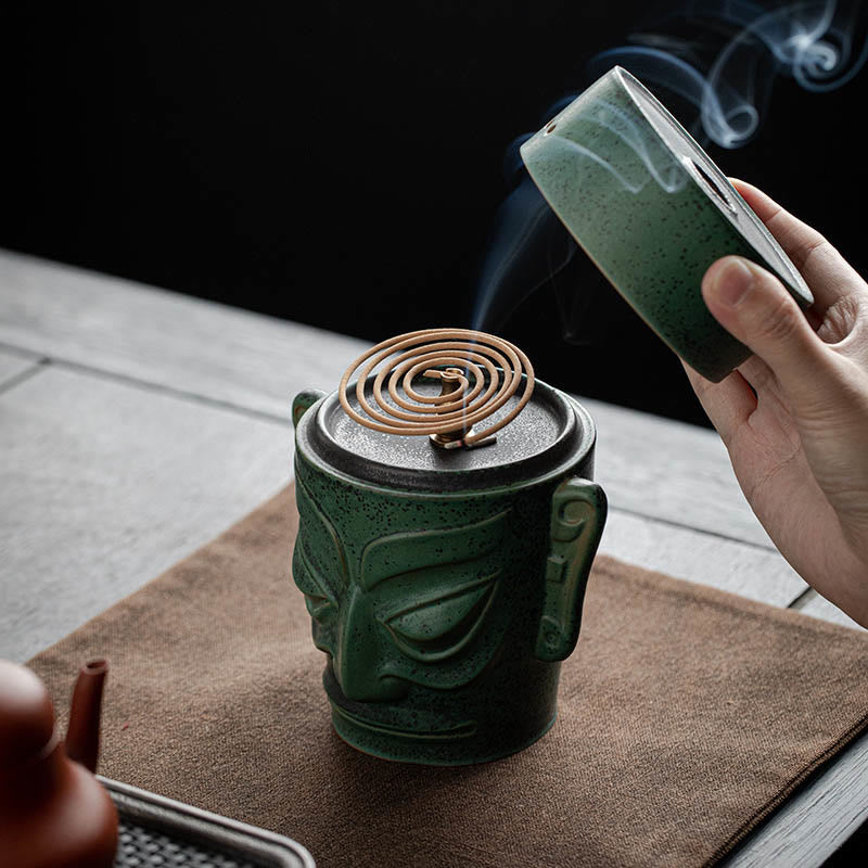 Sanxingdui Keramik-Räuchergefäß, inspiriert von der Maskenmeditation aus der Bronzezeit