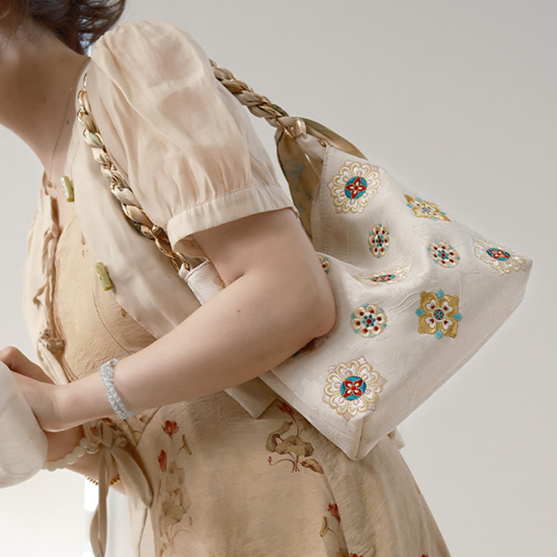 Satin Su bestickte Umhängetasche in Grün – Elegante Yoga-Tasche