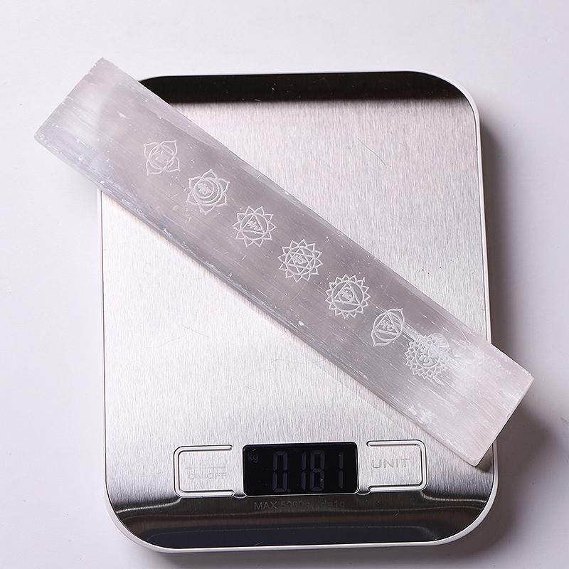 Selenit-Kristallstab mit eingraviertem Chakra-Muster, 7,5 Zoll