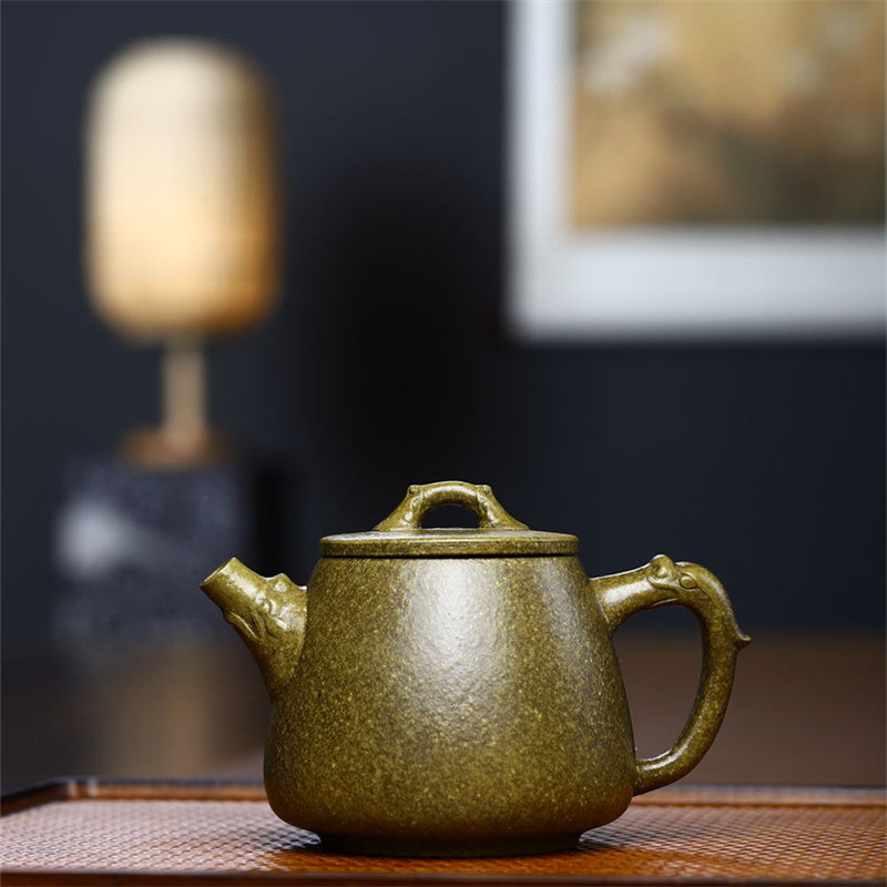 Halbhandgefertigte Teekanne aus Yixing-Ton, gelbgrün/violett, 240 ml