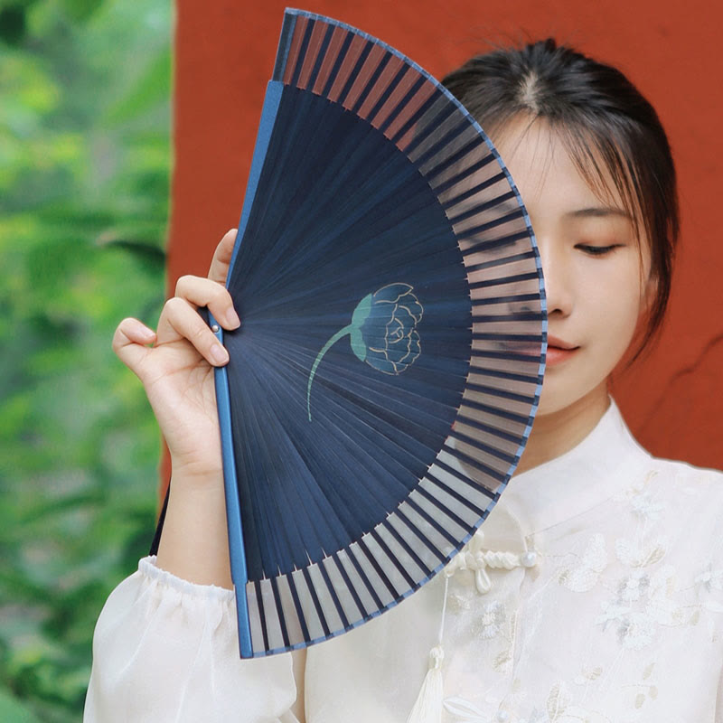 Chinesischer Faltfächer aus Seidenbambus, 21 cm, mit Pfingstrosenblüten