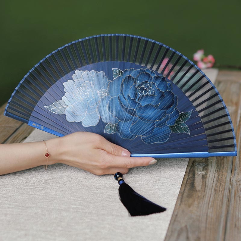 Chinesischer Faltfächer aus Seidenbambus, 21 cm, mit Pfingstrosenblüten