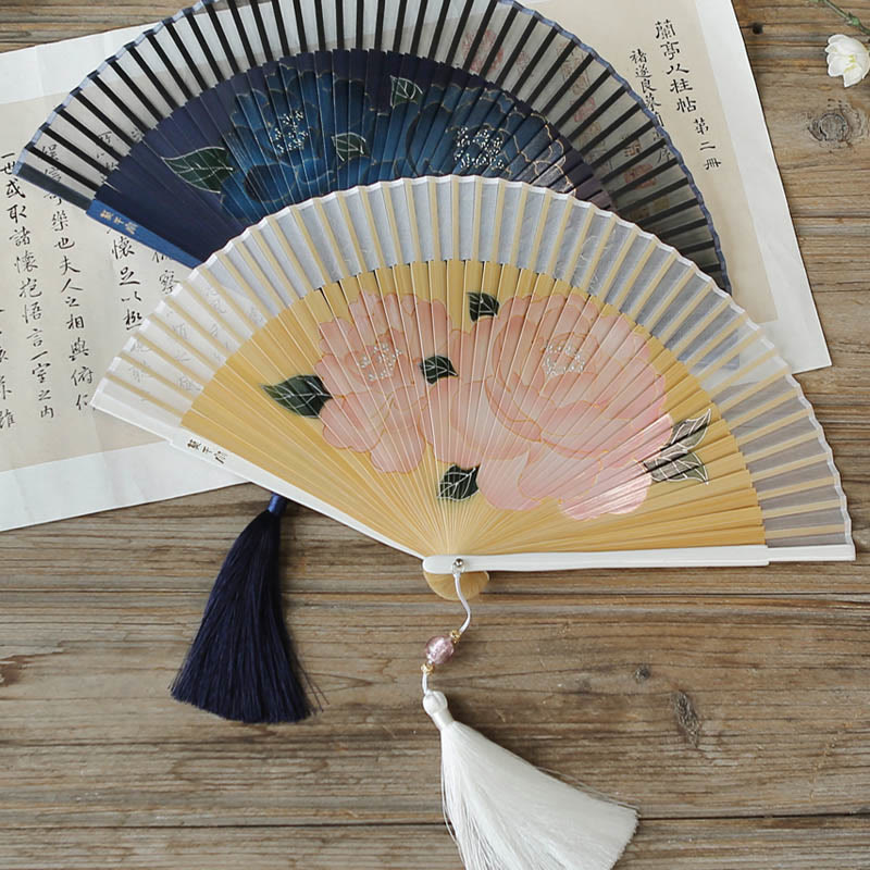 Chinesischer Faltfächer aus Seidenbambus, 21 cm, mit Pfingstrosenblüten