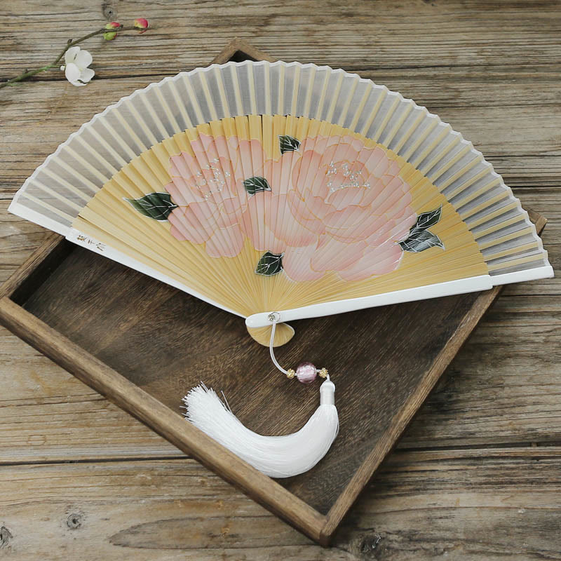 Chinesischer Faltfächer aus Seidenbambus, 21 cm, mit Pfingstrosenblüten