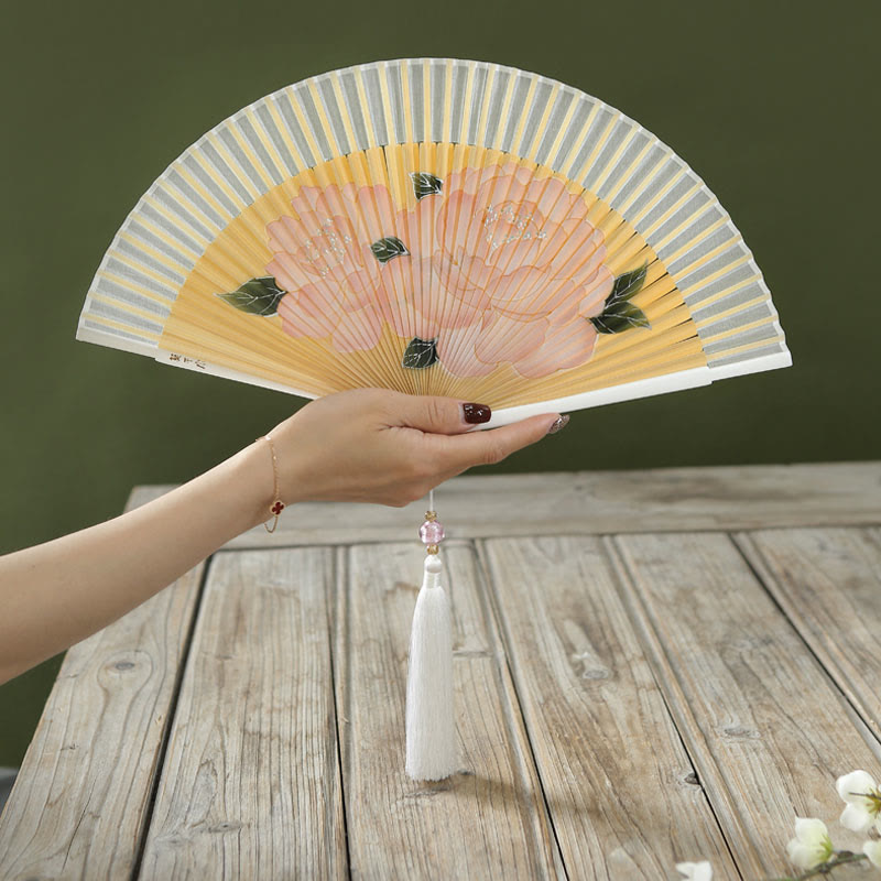 Chinesischer Faltfächer aus Seidenbambus, 21 cm, mit Pfingstrosenblüten