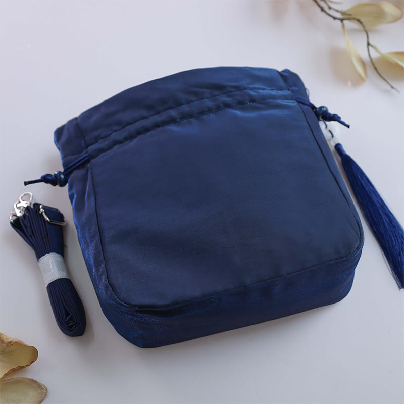 Seidenbestickte Tragetasche mit verstellbarem Riemen, 20 x 20 x 7 cm