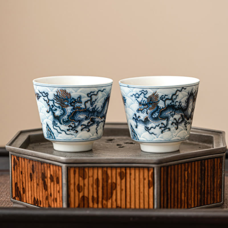 Kleine blau-weiße Drachen-Teetasse aus Keramik | 45 ml Kung-Fu-Tee