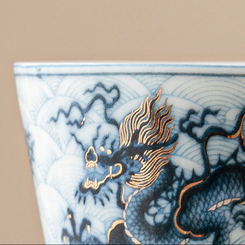 Kleine blau-weiße Drachen-Teetasse aus Keramik | 45 ml Kung-Fu-Tee