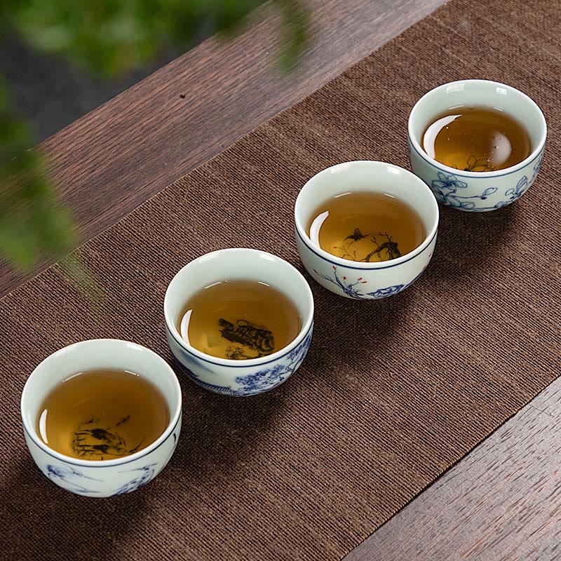 Kleine Keramik-Teetasse 50 ml | Blaue Landschaft, handgefertigtes Geschirr